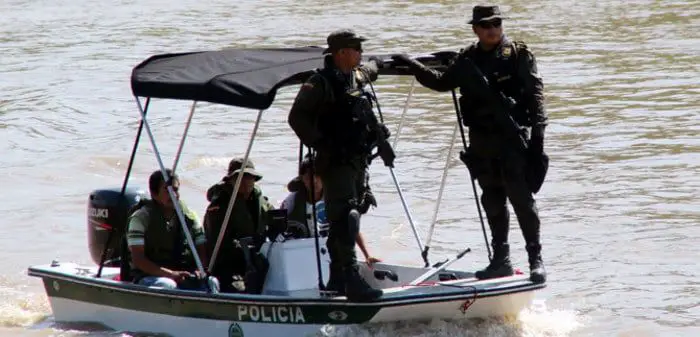 policias del rio cauca