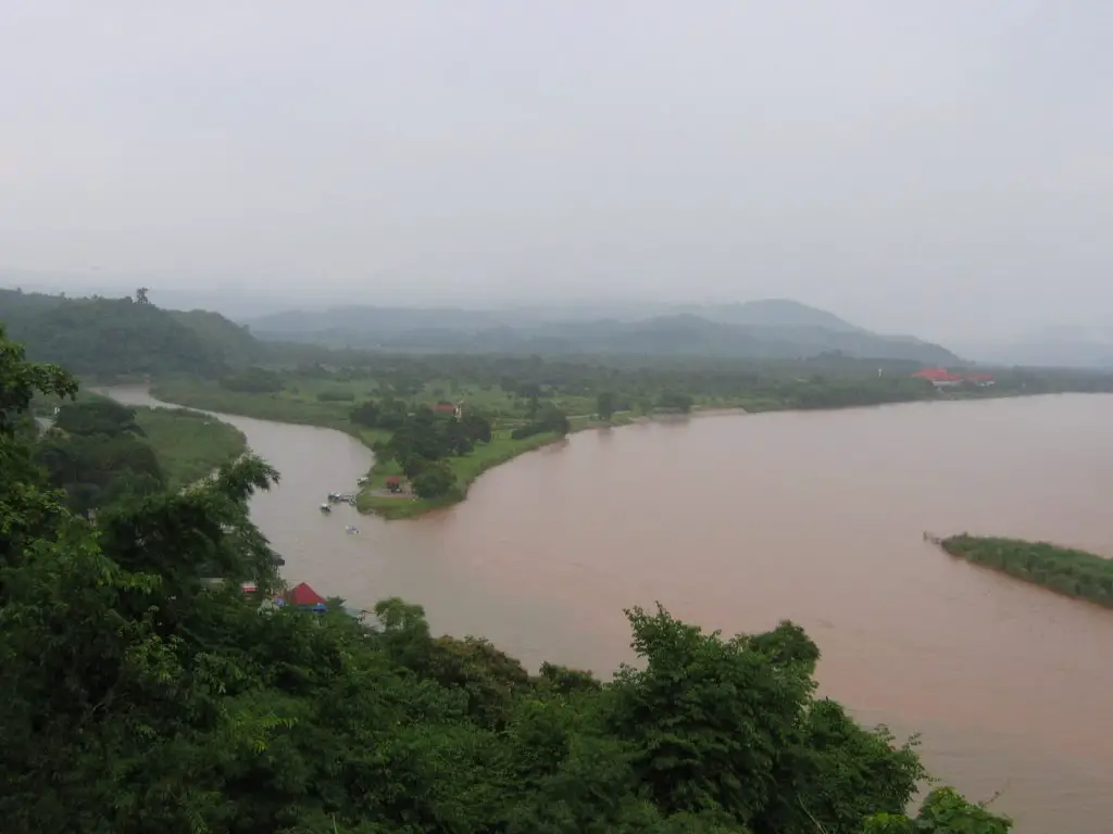 cauce del rio mekong