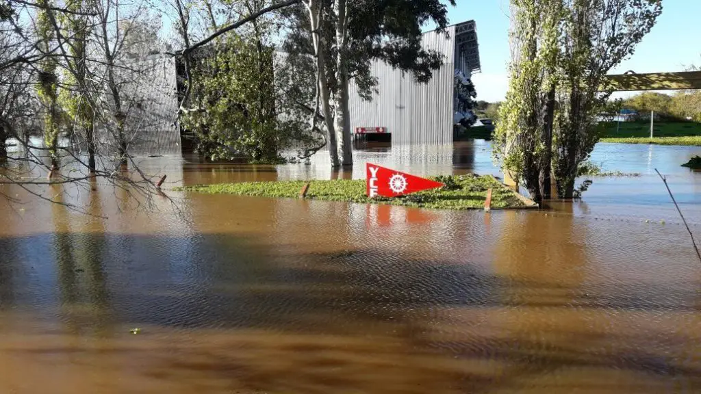rio uruguay lluvias