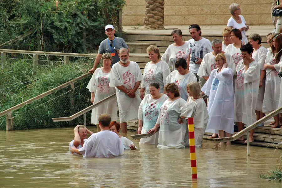 bautismo en el rio jordan