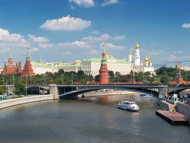 Río Moscova:Conozca todo lo que necesita saber sobre este río europeo