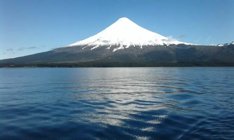 DESCUBRE TODO ACERCA DEL LAGO LLANQUIHUE EN CHILE