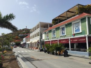 ISLA SAN BARTOLOMÉ, LA COLONIA FRANCESA CON PLAYAS